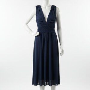 Elegant Navy Deep V Maxi Dress – Effortless Summer Chic